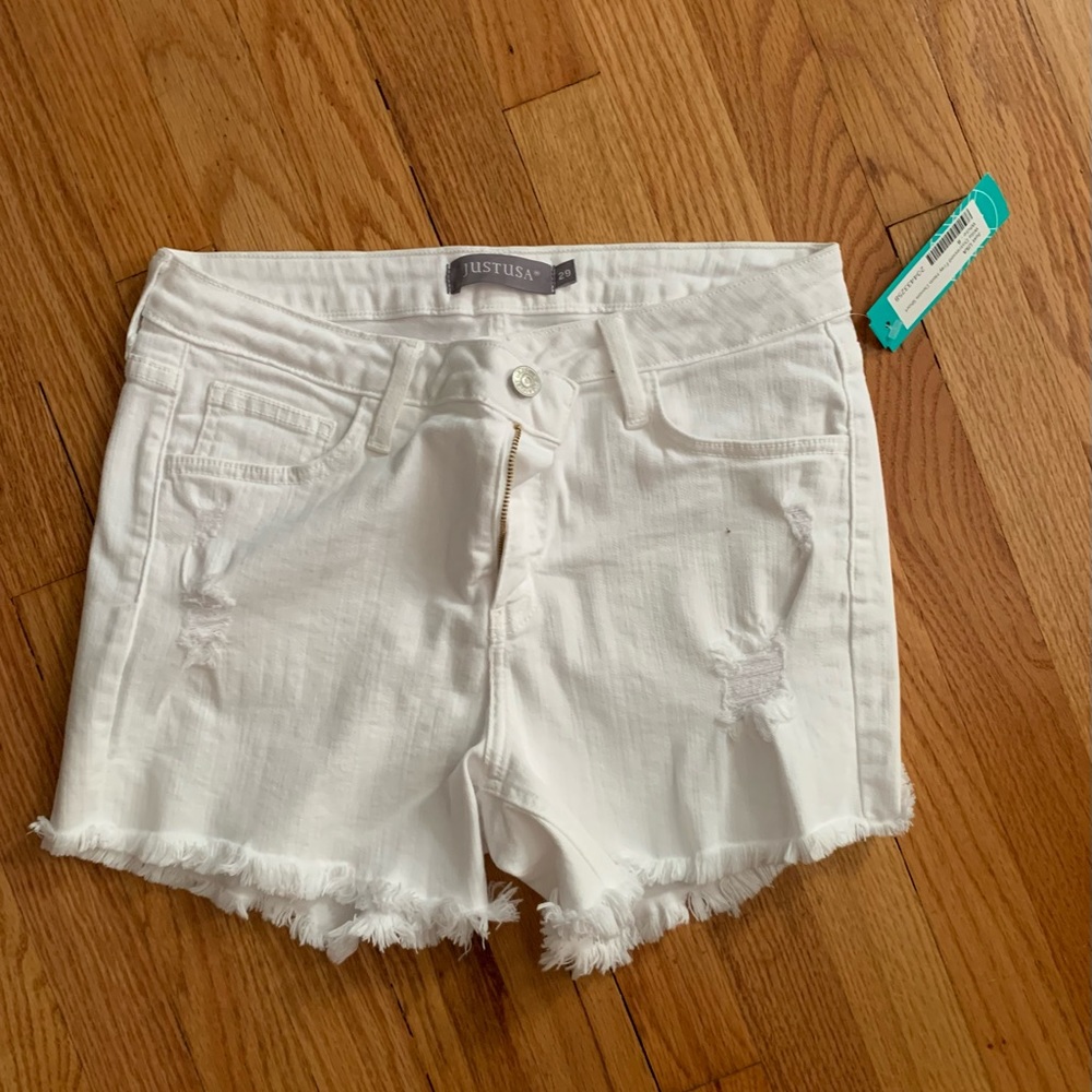 NWT Just USA Distressed fray hem denim shorts